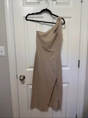 Timing One-Shoulder Taupe Midi Dress
